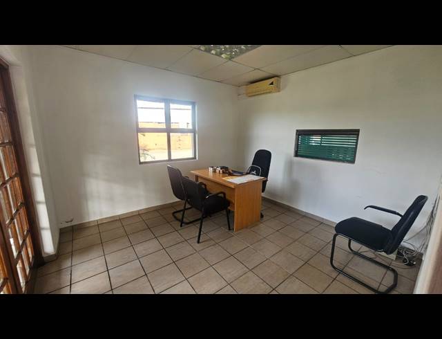 2,050M² OFFICE TO LET IN EMPANGENI CENTRAL